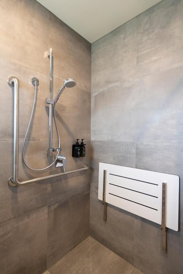 Harvest Park Studios Workers Accommodation Cromwell Bagian luar foto